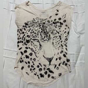 Express White Leopard Graphic Women's Tee